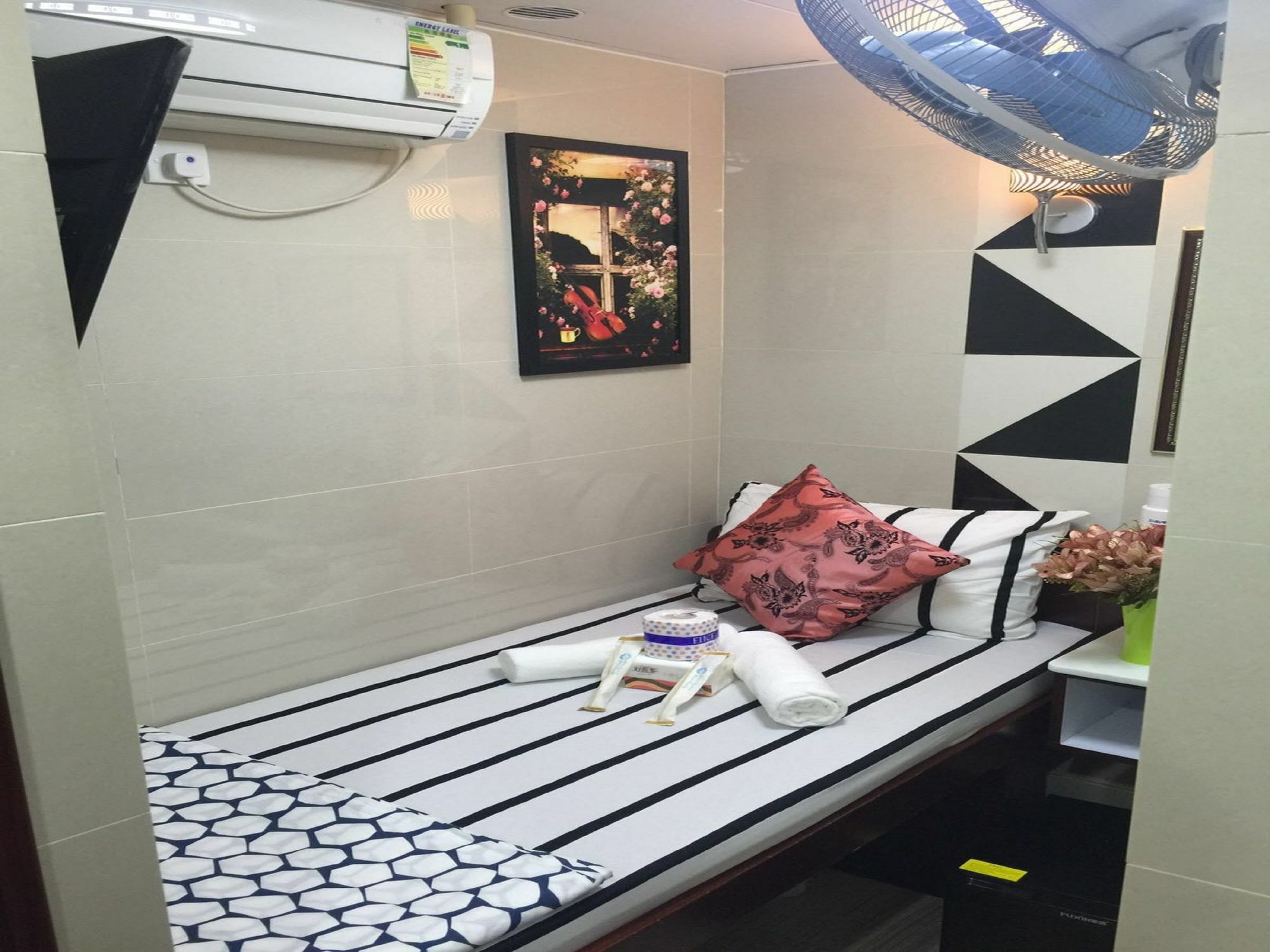 Hi-Inn Hong Kong Ngoại thất bức ảnh